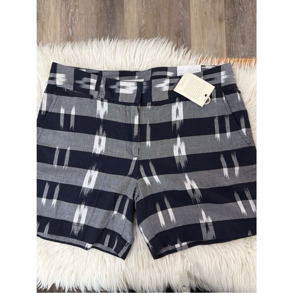 LOFT Navy and Gray Striped Ikat Print Shorts Size 6 NWT